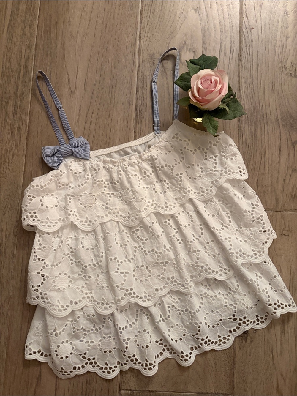 Vintage Abercrombie & Fitch White Eyelet Tiered Cami with Light Blue Straps
